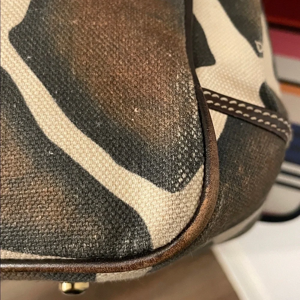 Dooney & Bourke dooney bourke